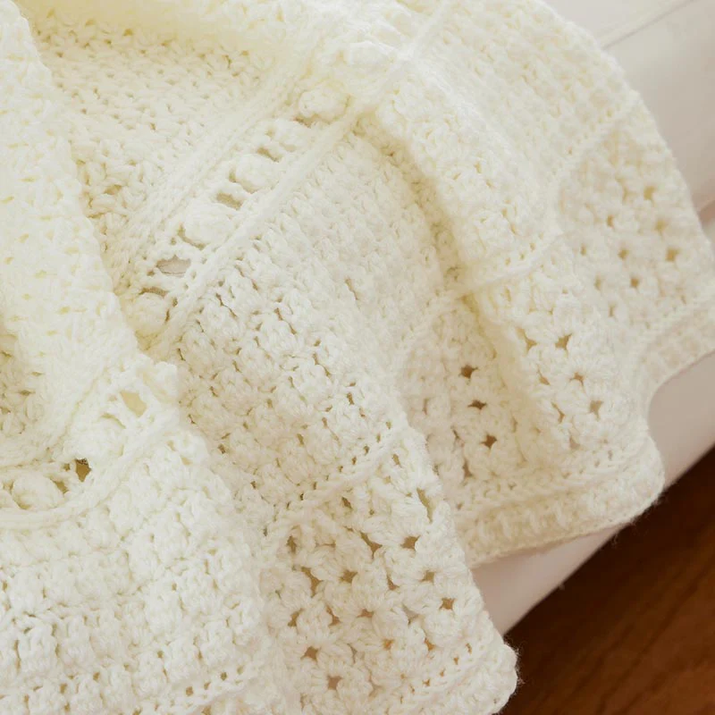 Aran Pebbled Afghan - Image 4