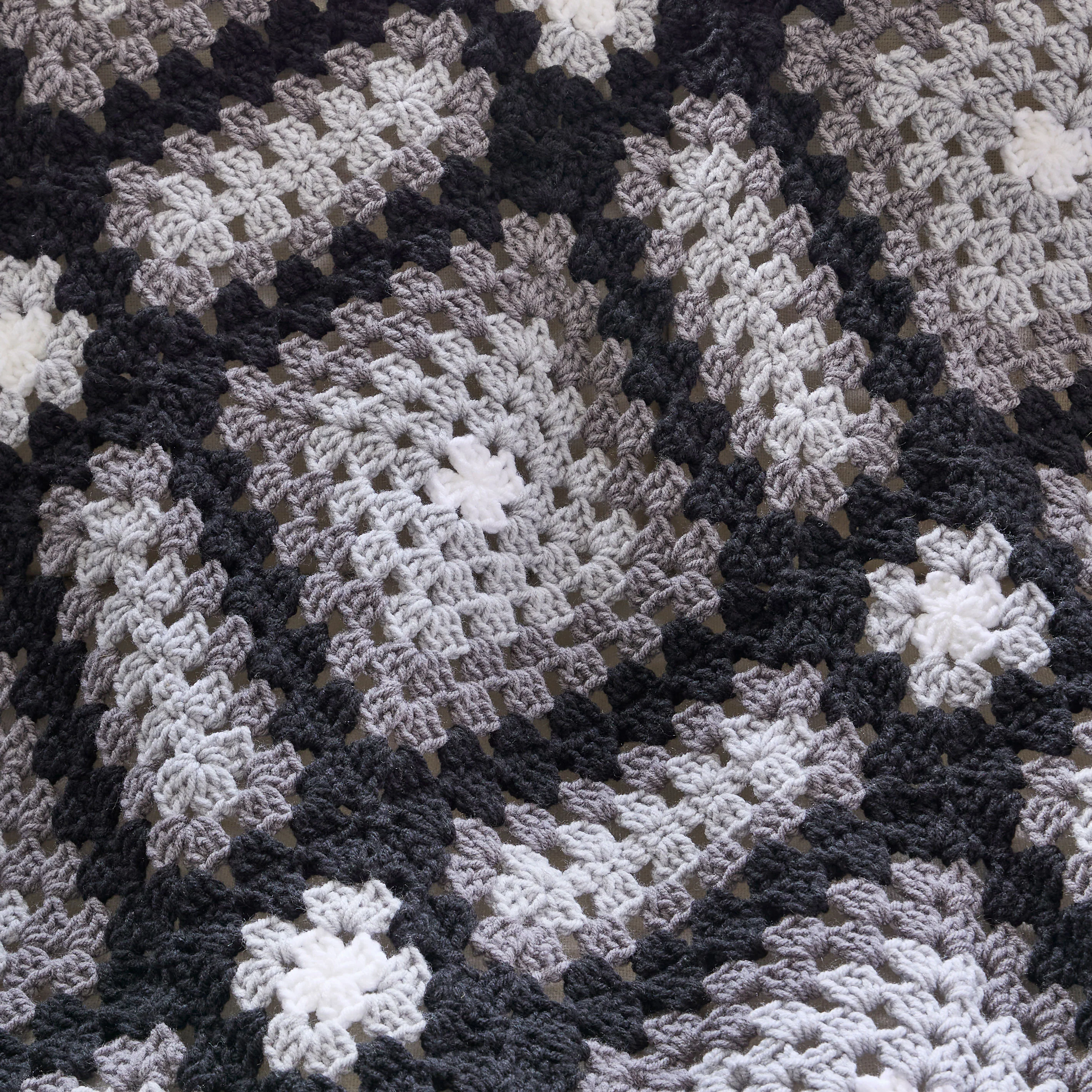 Black & Gray Geometric Afghan - Image 4