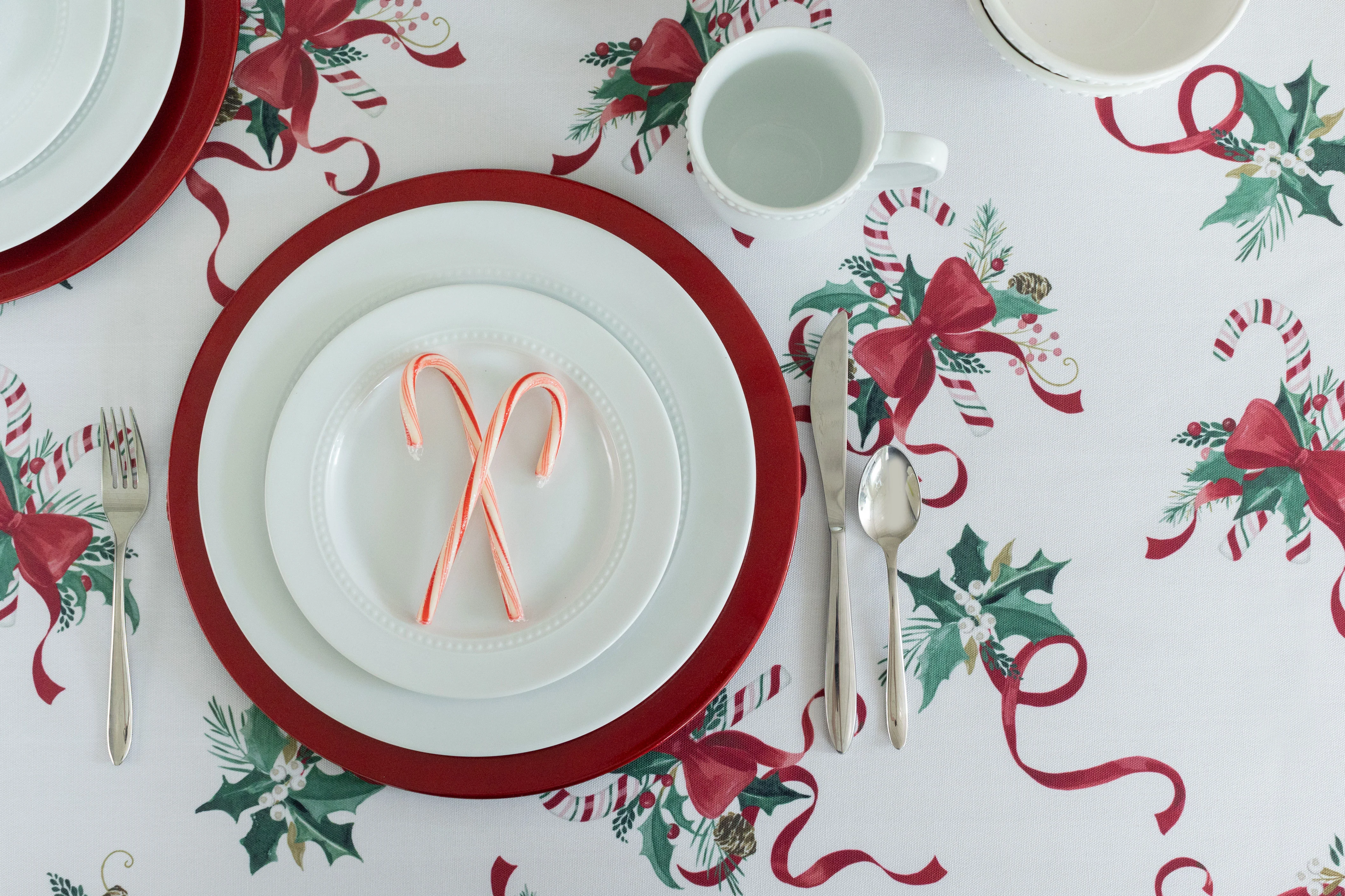 Candy Cane Ribbon Tablecloth - Image 4
