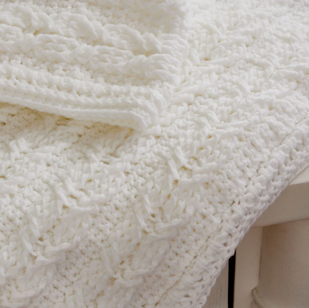 Chain of Hearts Baby Blanket - Image 5