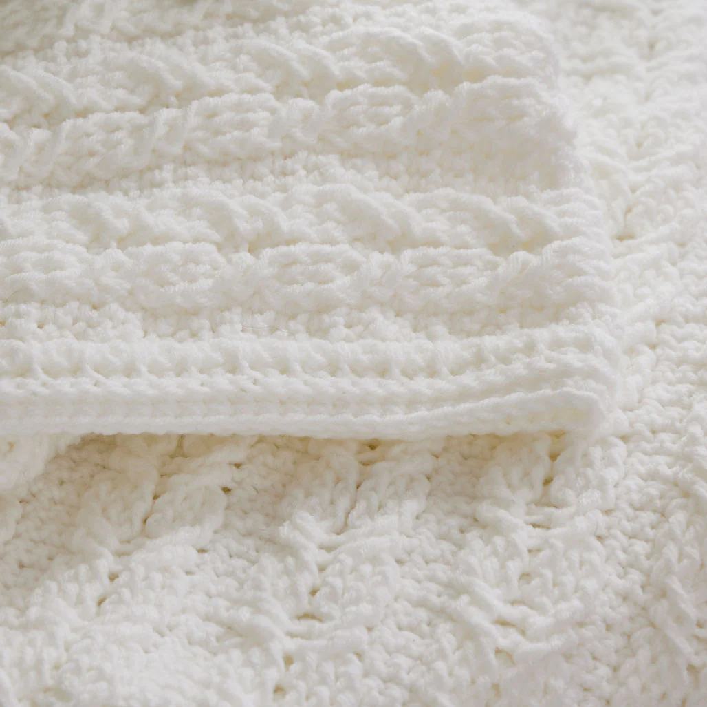 Chain of Hearts Baby Blanket - Image 6