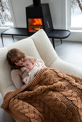 Cozy Cottage Cabled Throw - Image 6
