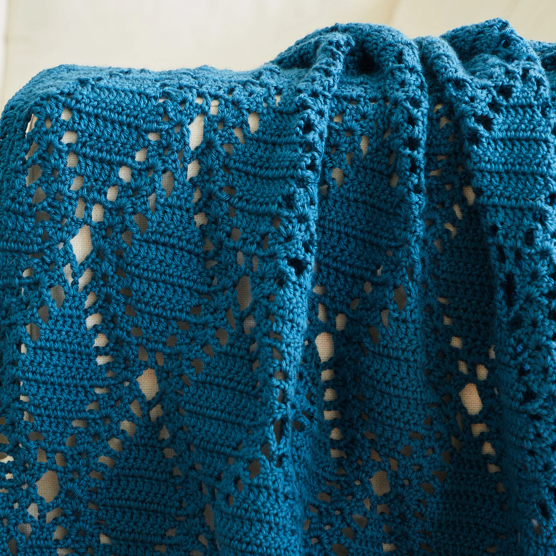 Forever Diamonds Crochet Throw - Image 4