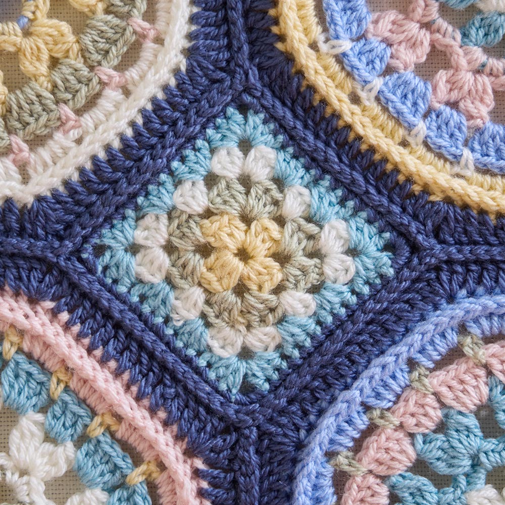 Gothic Windows Crochet Throw - Image 5