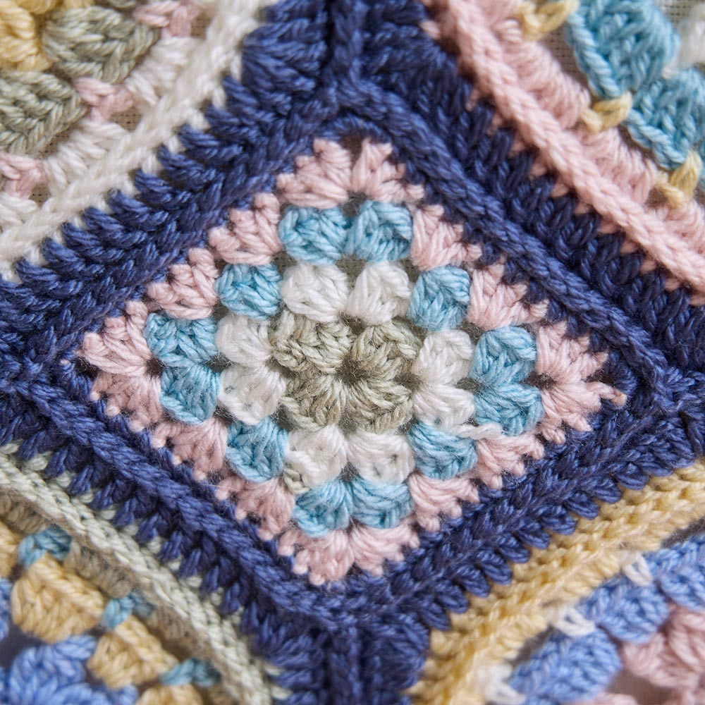 Gothic Windows Crochet Throw - Image 6