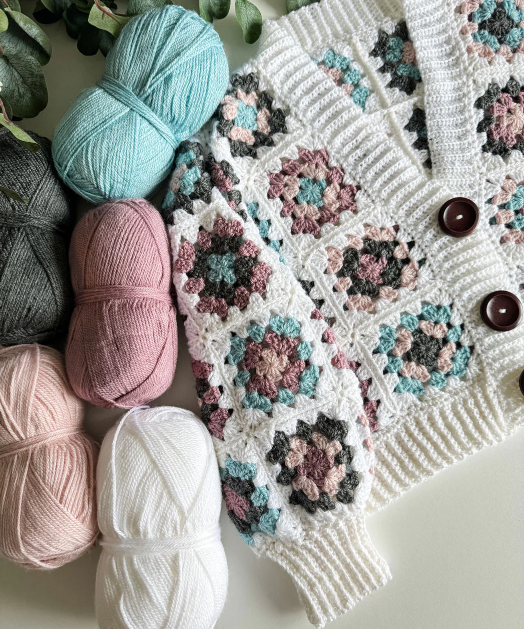 Granny Crop Cardigan - Image 9