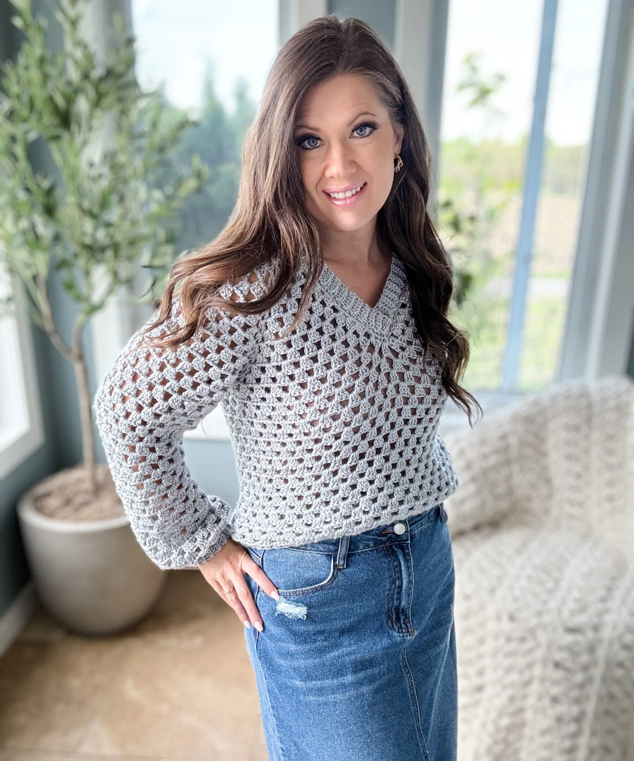 Granny Pop V-Neck Pullover - Image 3