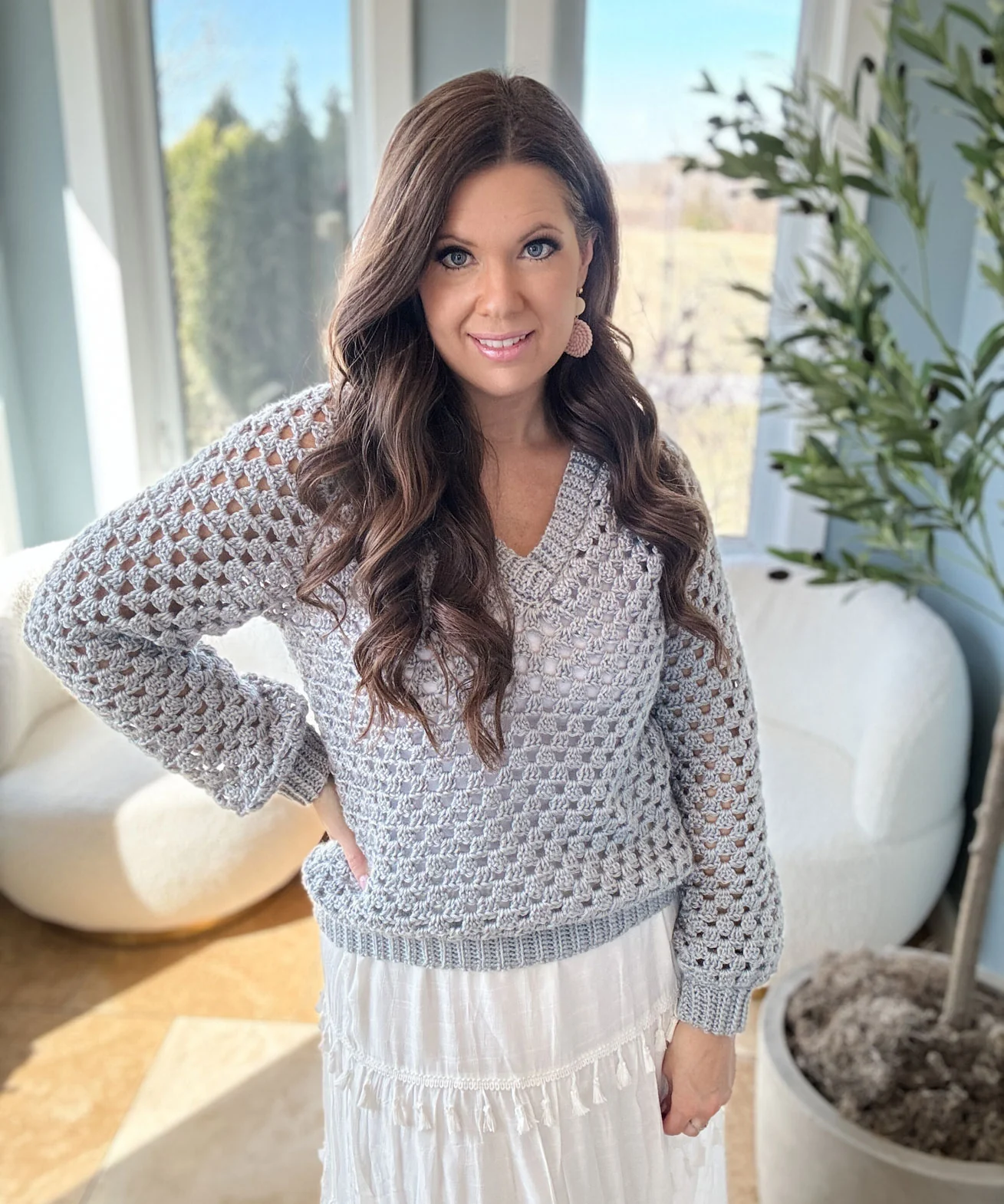 Granny Pop V-Neck Pullover - Image 4