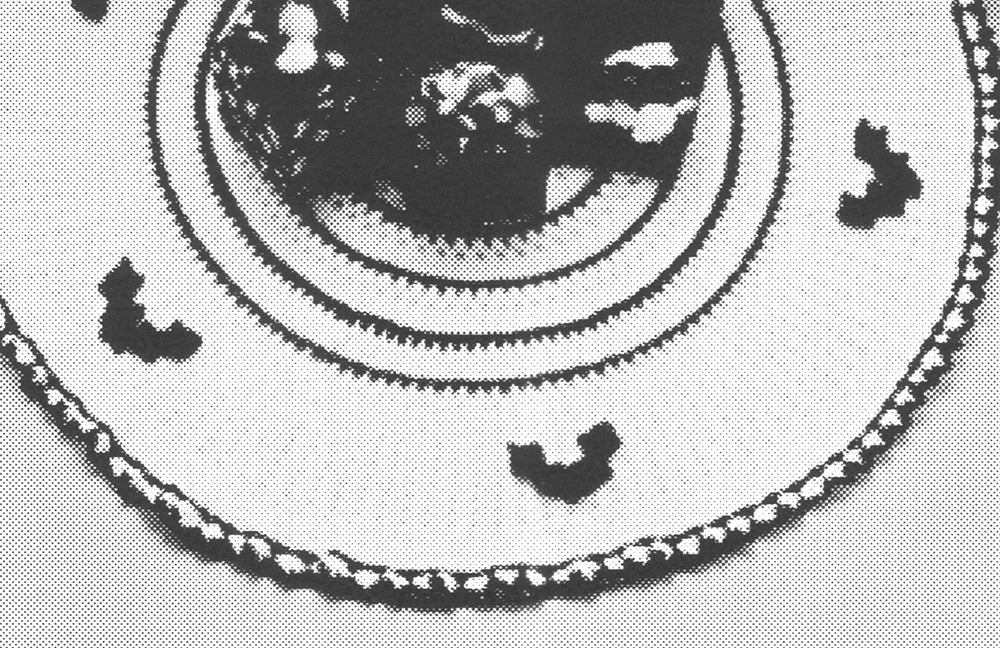 Holly Table Topper/Tree Skirt Pattern