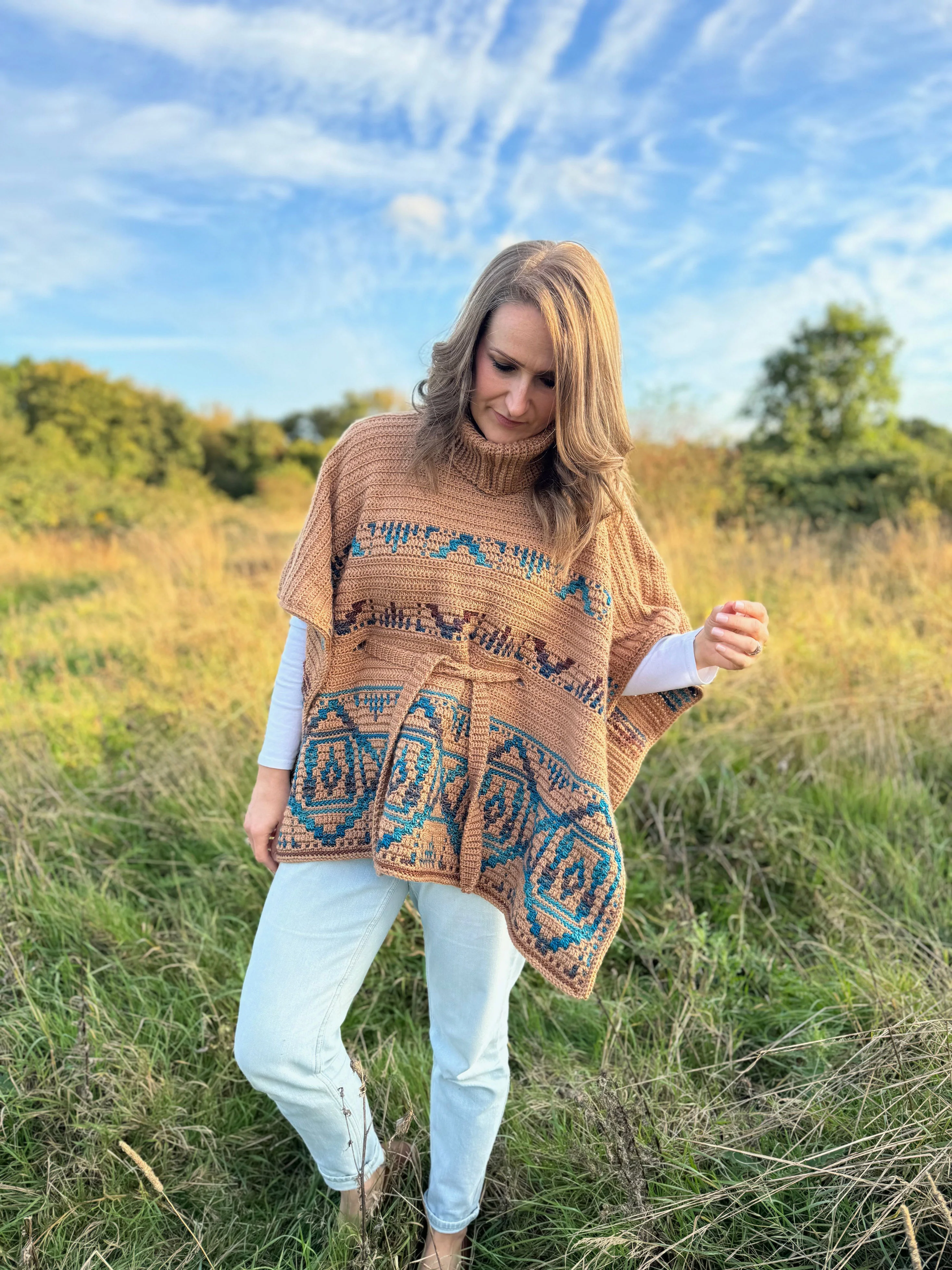 Labyrinth Poncho - Image 2