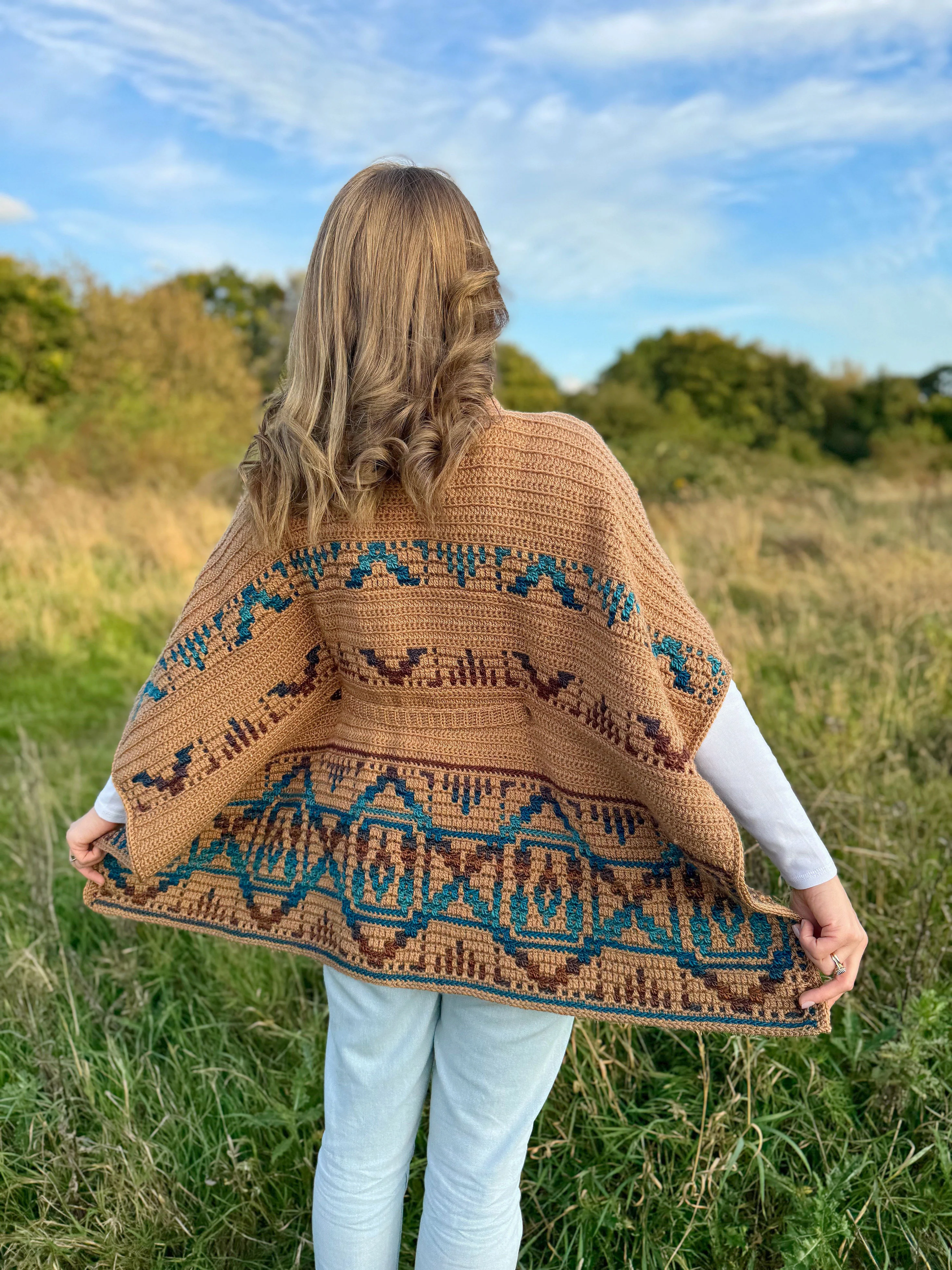 Labyrinth Poncho - Image 7