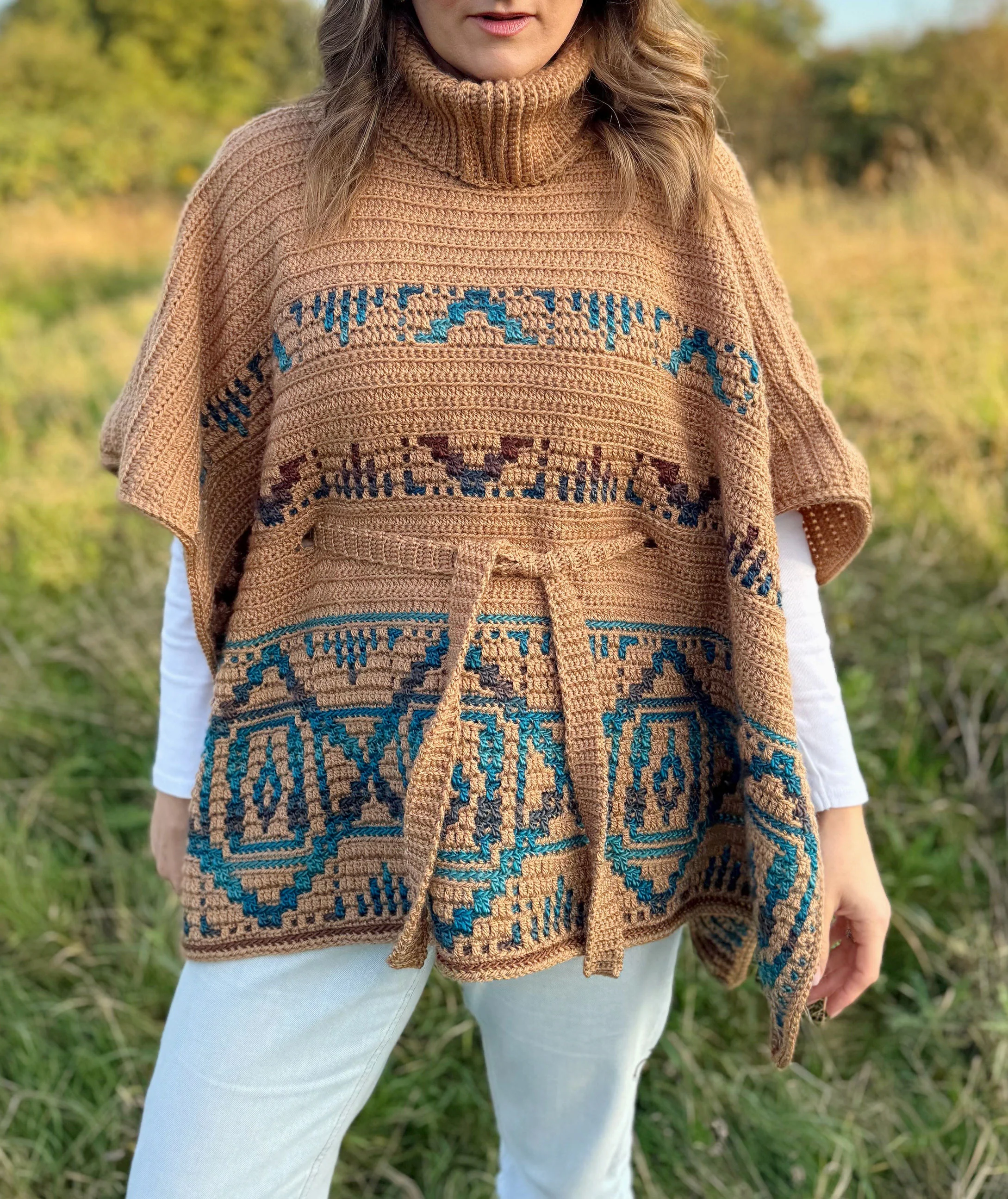 Labyrinth Poncho - Image 8