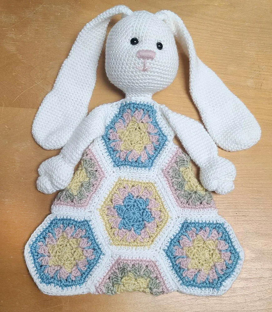 Lovey Bunny Crochet Kit - Image 2
