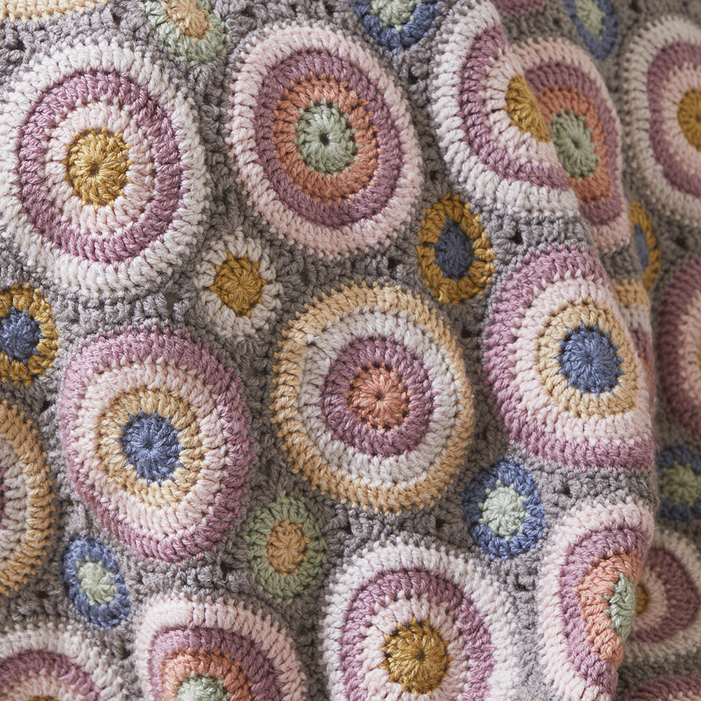 Magic Circles Afghan - Image 3