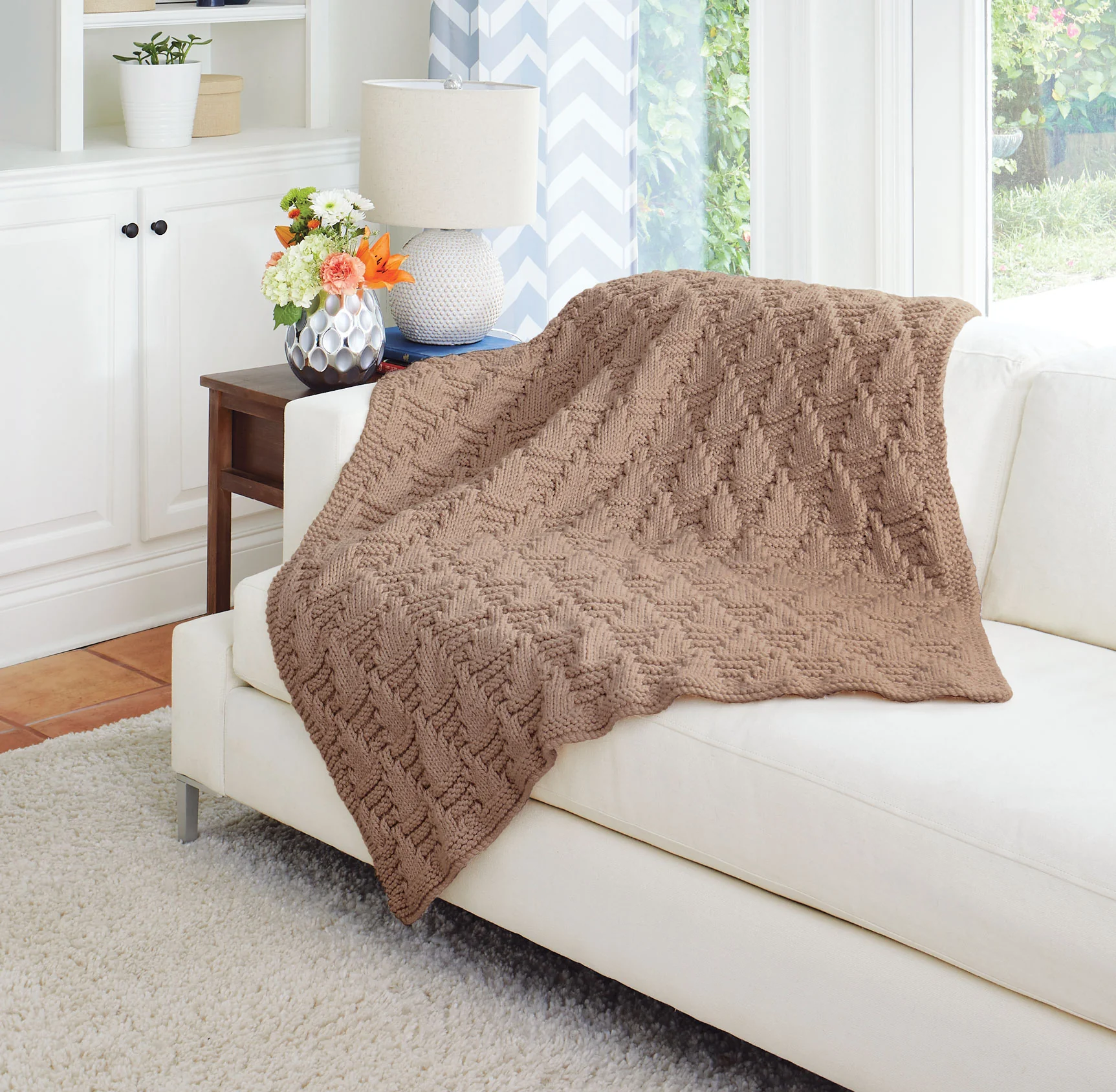 Pyramid Blanket - Image 3