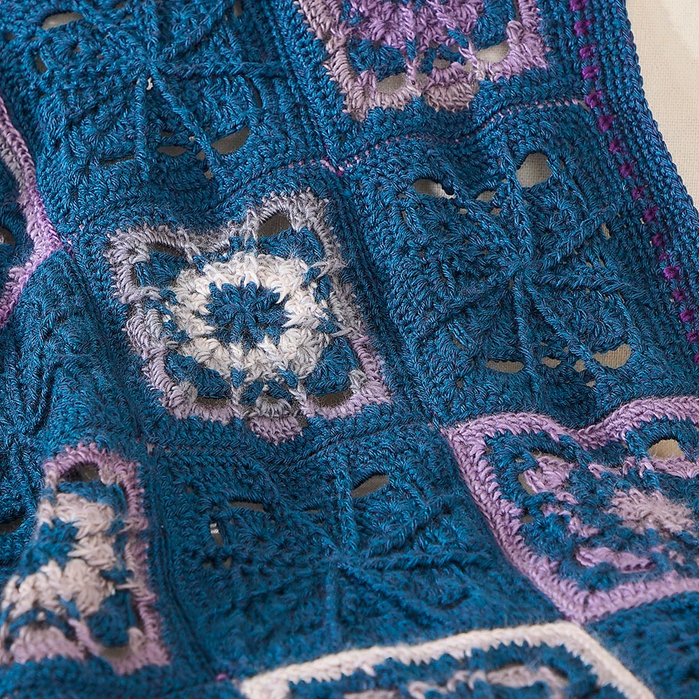 Radiant Echoes Blanket - Image 4