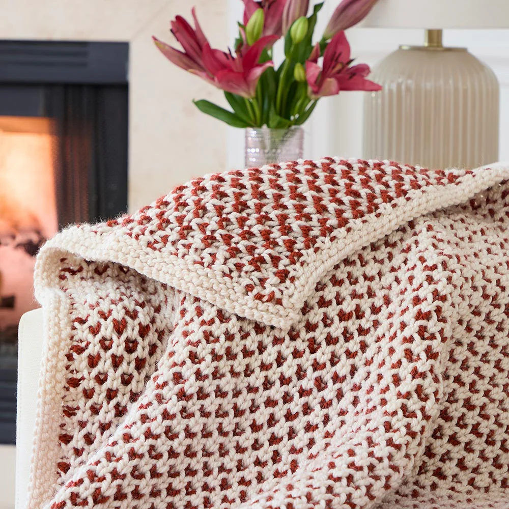 Reversible Dotted Blanket - Image 4