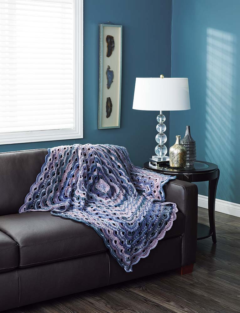 Royal Fanfare Throw - Image 2