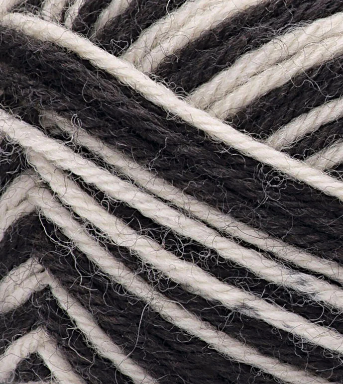 Trimetry Slippers - Image 39
