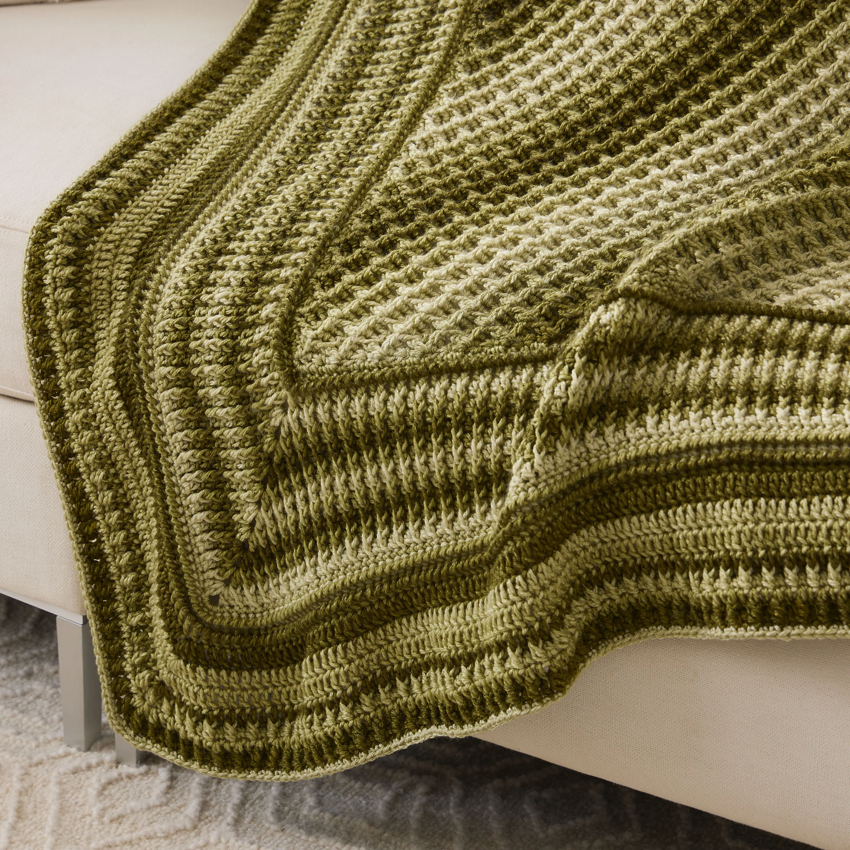 Unique Vibrato Crochet Throw - Image 2