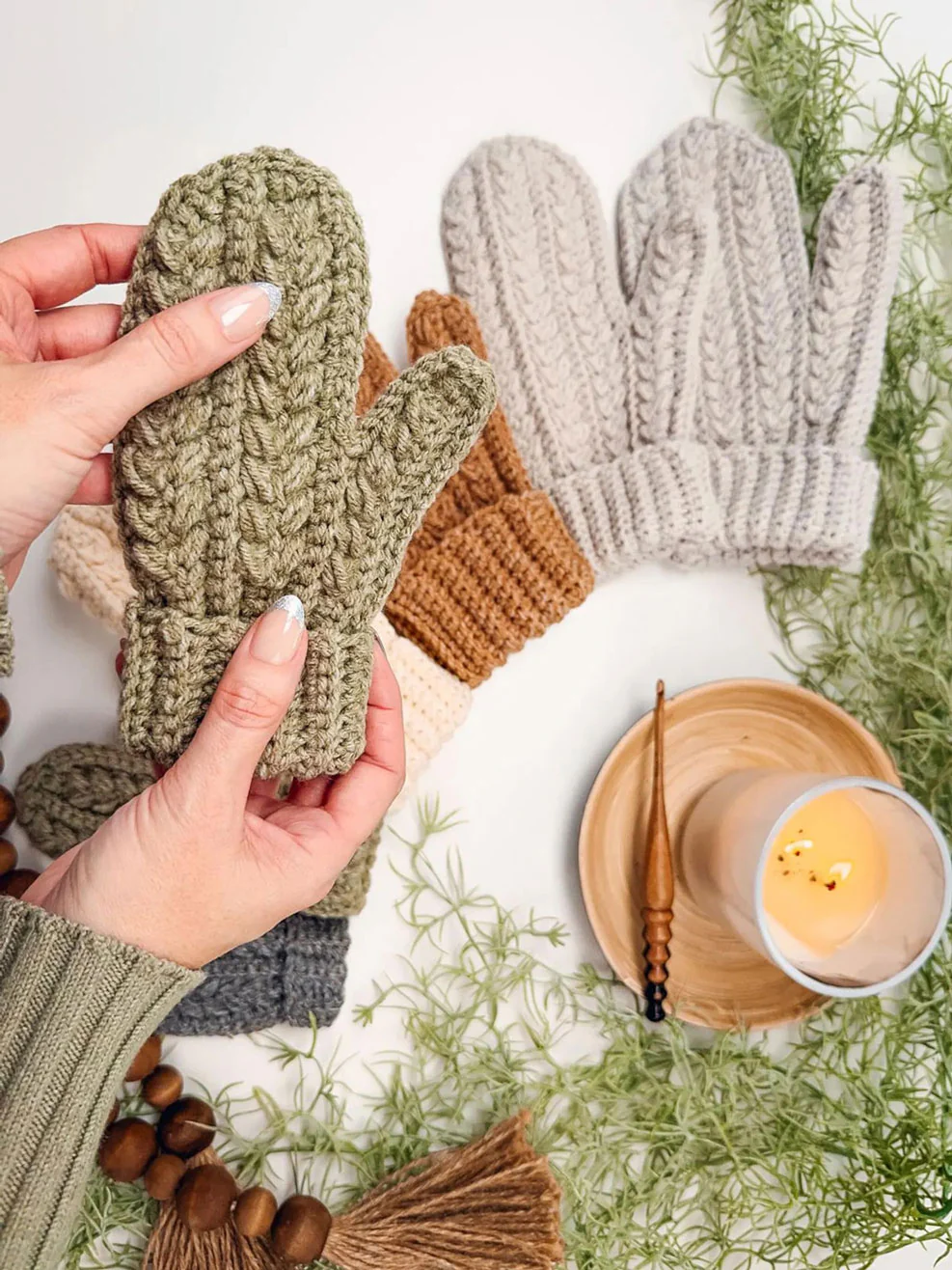 Winter Wheat Flat Crochet Mittens - Image 7