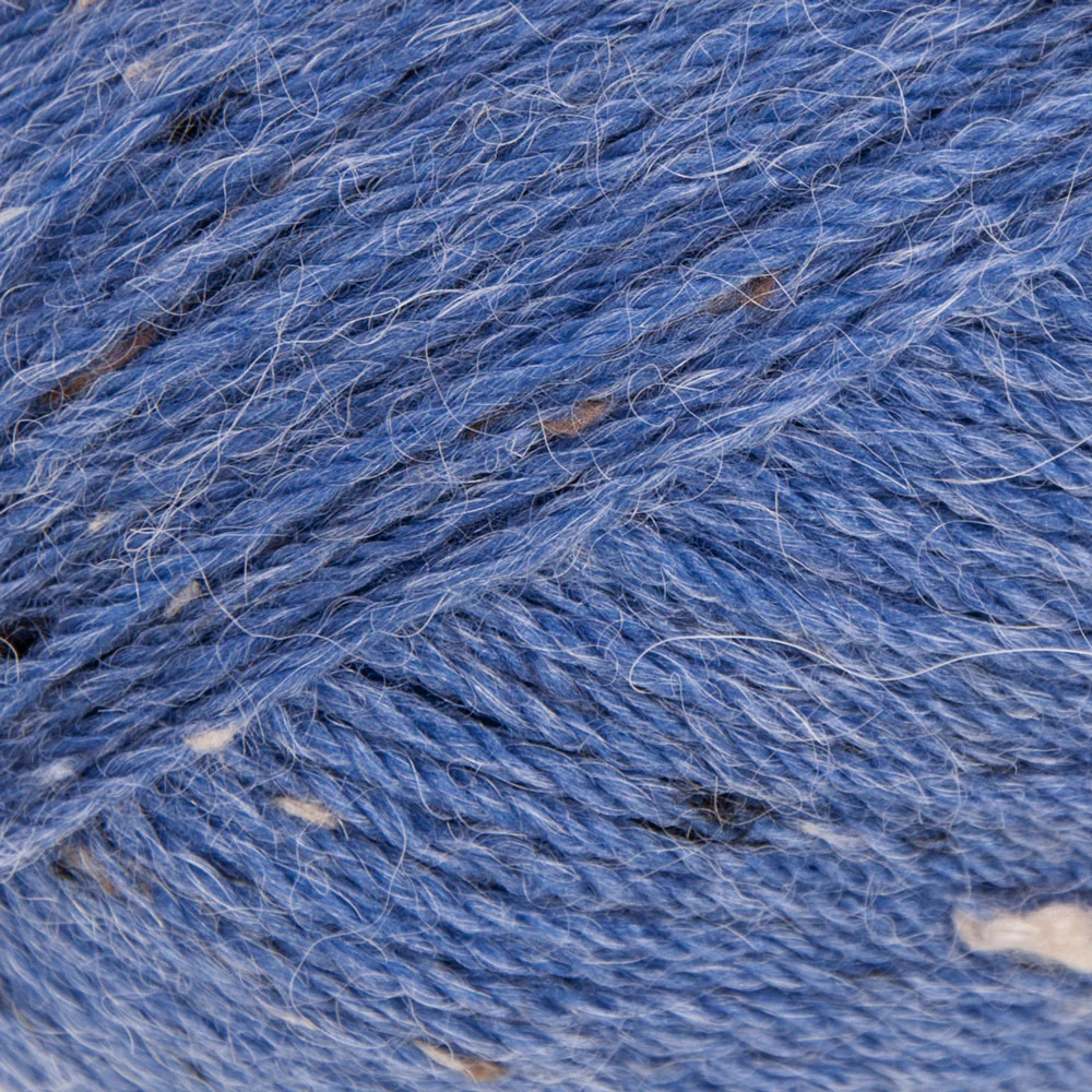 Winter Wonder Cable Crochet Mittens - Image 11